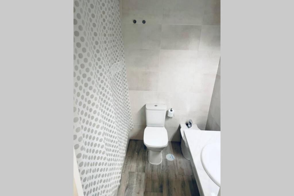 טריפה Precioso Apartamento Con Vistas Parciales, Garaje Y Piscina מראה חיצוני תמונה